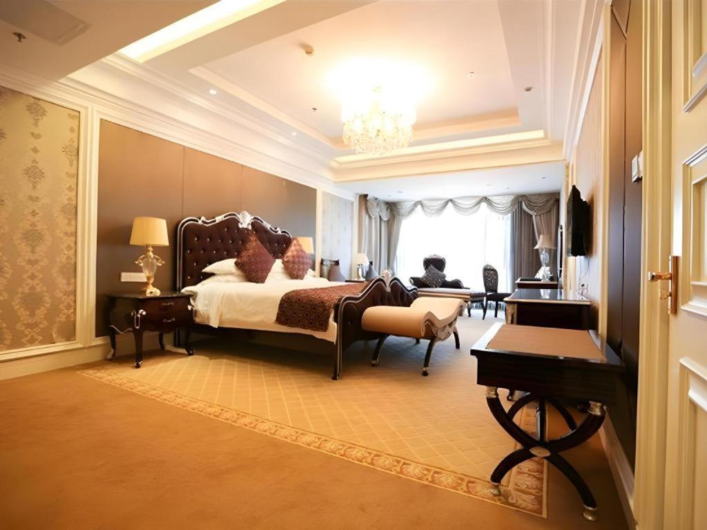 Country Garden Phoenix Hotel Shenyang Exterior photo